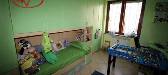 Дом с 4 комнатами в Монтеварки, Италия № 227393 17