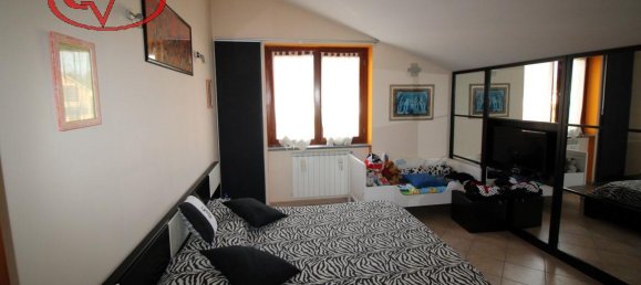 Дом с 4 комнатами в Монтеварки, Италия № 227393 6