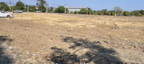  Commercial property in Samut Prakan, Thailand No. 22119 3