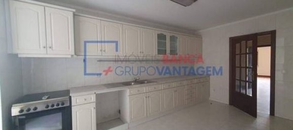 3 bedrooms Apartment in Matosinhos, Portugal No. 214149 10