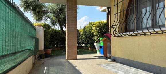 2 bedrooms Apartment in Bovolone, Italy No. 297447 2