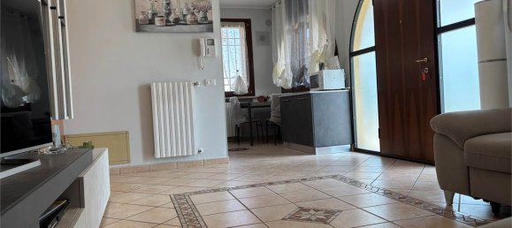 2 bedrooms Apartment in Bovolone, Italy No. 297447 19