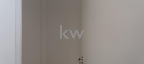 111m² Commercial property in Mafra, Portugal No. 74977 9