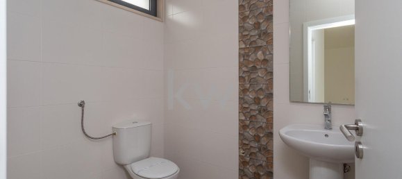 111m² Commercial property in Mafra, Portugal No. 74977 7