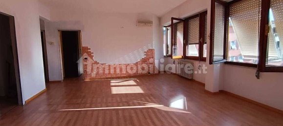2 Schlafzimmer Wohnung in Livorno, Italy, Nr. 349490 14