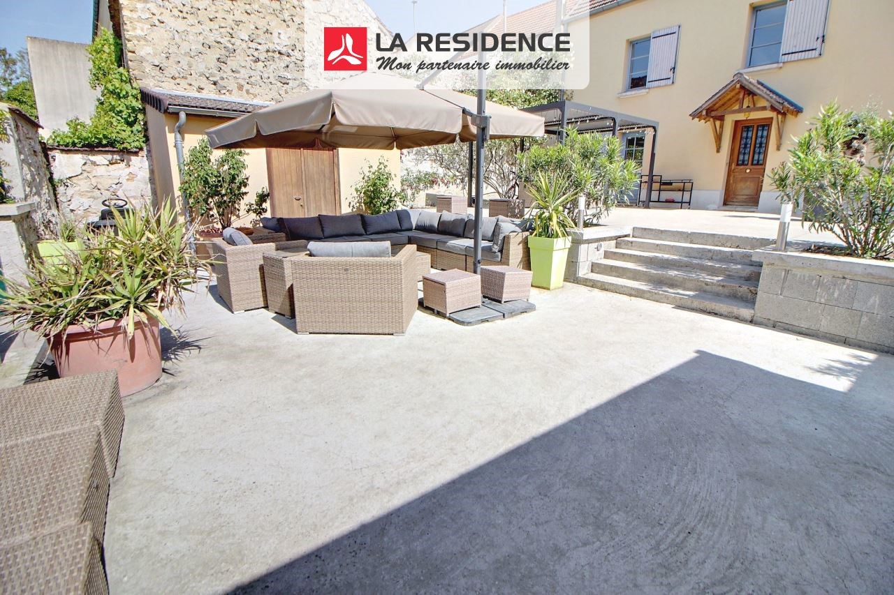 10 bedrooms Villa in Vaux-sur-Seine, France No. 174212