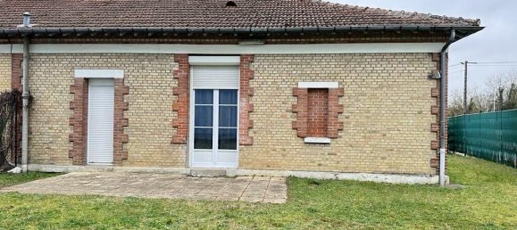 2 bedrooms House in Laon, France No. 73148 15