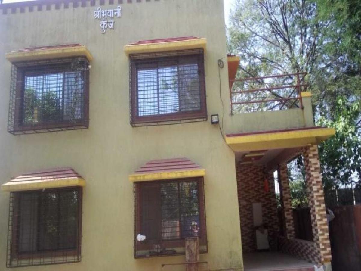 3 bedrooms House in Mumbai, India No. 9863