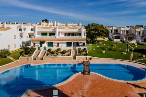 2 غرف نوم منزل في Albufeira, Portugal رقم 242936