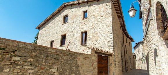 1 Schlafzimmer Wohnung in Gubbio, Italy, Nr. 267278 3