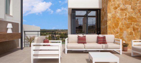 Villa de 4 dormitorios en Campoamor, Spain No. 7011 6