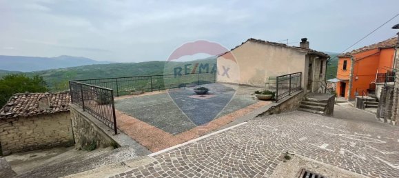 2غرفة منزل في Casalciprano, Italy رقم 148743 8