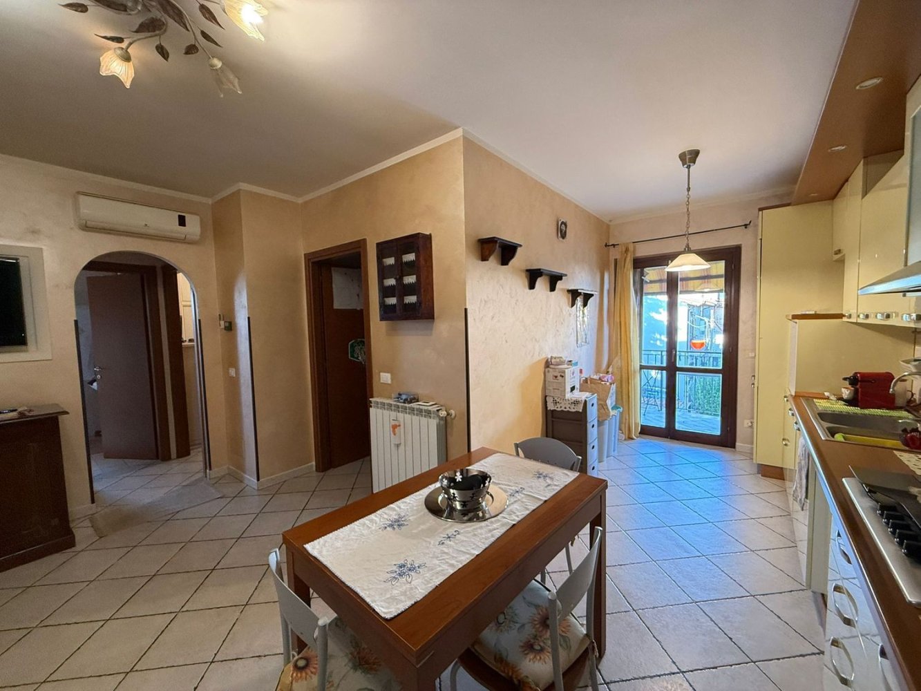 Apartamento de 3 dormitorios en Mentana, Italy No. 377557