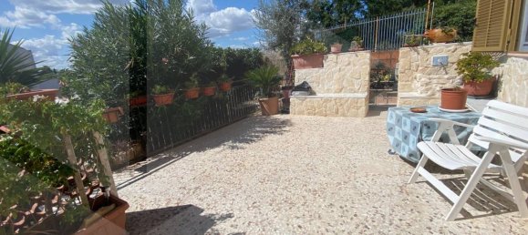 Apartamento de 4 habitaciónes en Bitonto, Italy No. 30503 16