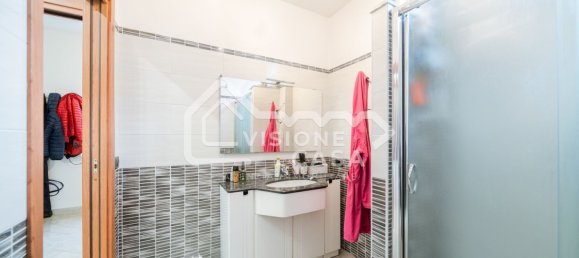 Apartamento de 3 divisões em Reggio Emilia, Italy N.º 21727 26