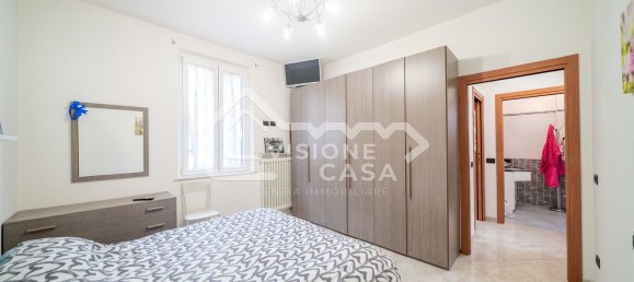 Apartamento de 3 divisões em Reggio Emilia, Italy N.º 21727 21