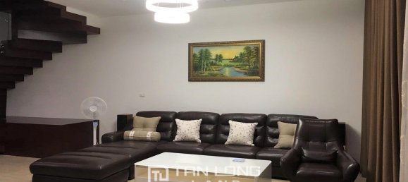 Villa de 3 dormitorios en Long Bien, Vietnam No. 2087 6