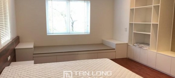 Villa de 3 dormitorios en Long Bien, Vietnam No. 2087 13