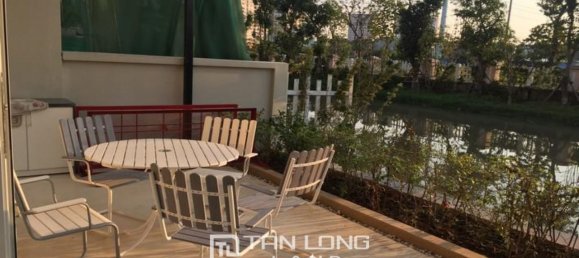 Villa de 3 dormitorios en Long Bien, Vietnam No. 2087 4