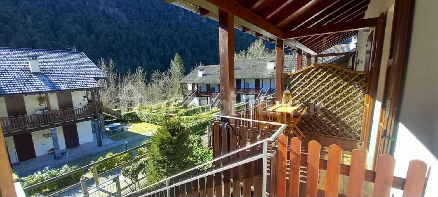 Apartamento de 2 dormitorios en Vanzone con San Carlo, Italy No. 250963