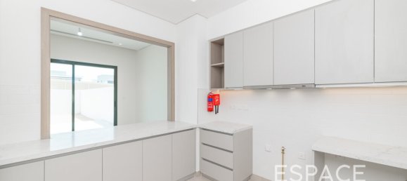 Вилла с 3 спальнями в Al Furjan, ОАЭ № 106023 6