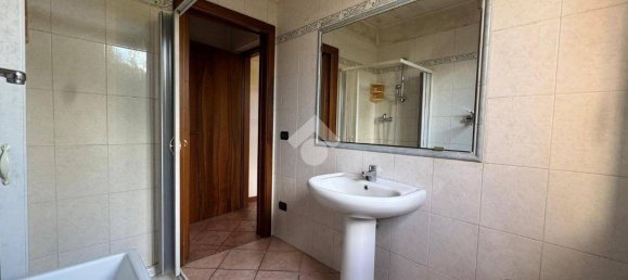 3 Schlafzimmer Villa in Due Carrare, Italy, Nr. 341646 9