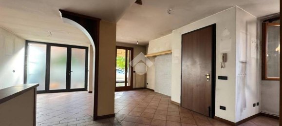 3 Schlafzimmer Villa in Due Carrare, Italy, Nr. 341646 8