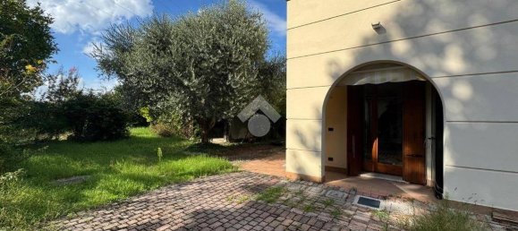 3 Schlafzimmer Villa in Due Carrare, Italy, Nr. 341646 26