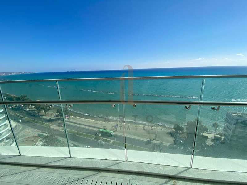 2 bedrooms Apartment in Germasogeia, Cyprus No. 19206
