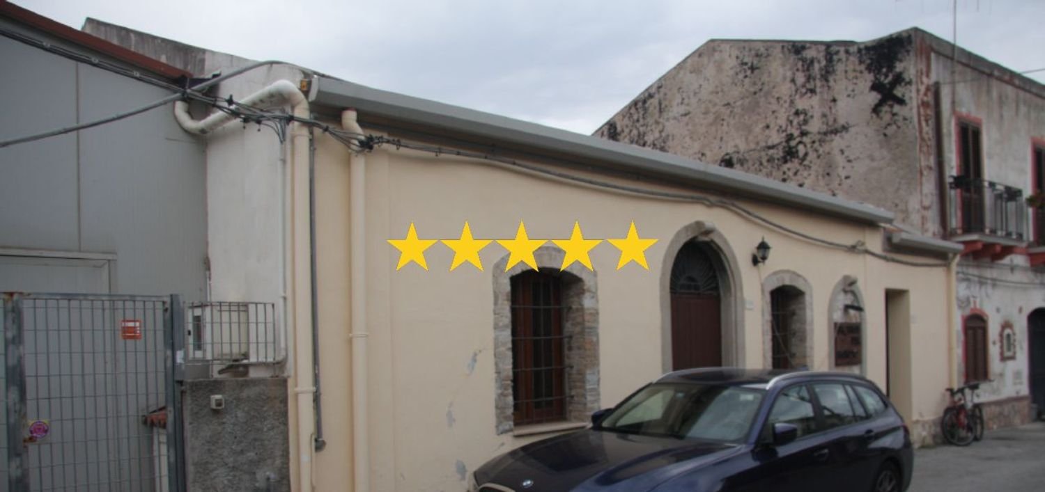 6 rooms Apartment in Saponara, Italy No. 47819