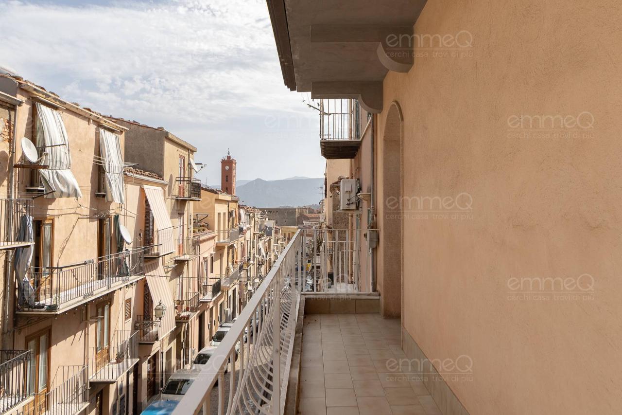 13-Zimmer Haus in Castelbuono, Italy, Nr. 108475