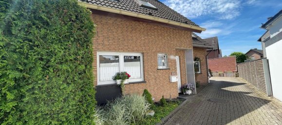 3 bedrooms Townhouse in Wesel, Germany No. 172211 2