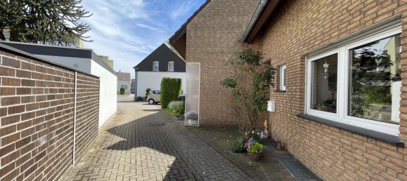 3 bedrooms Townhouse in Wesel, Germany No. 172211 3
