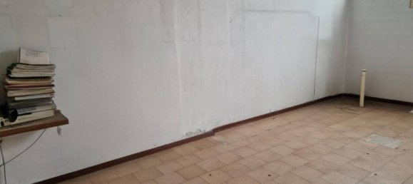 Lagerhaus in Varese, Italy 395m², Nr. 312509 8