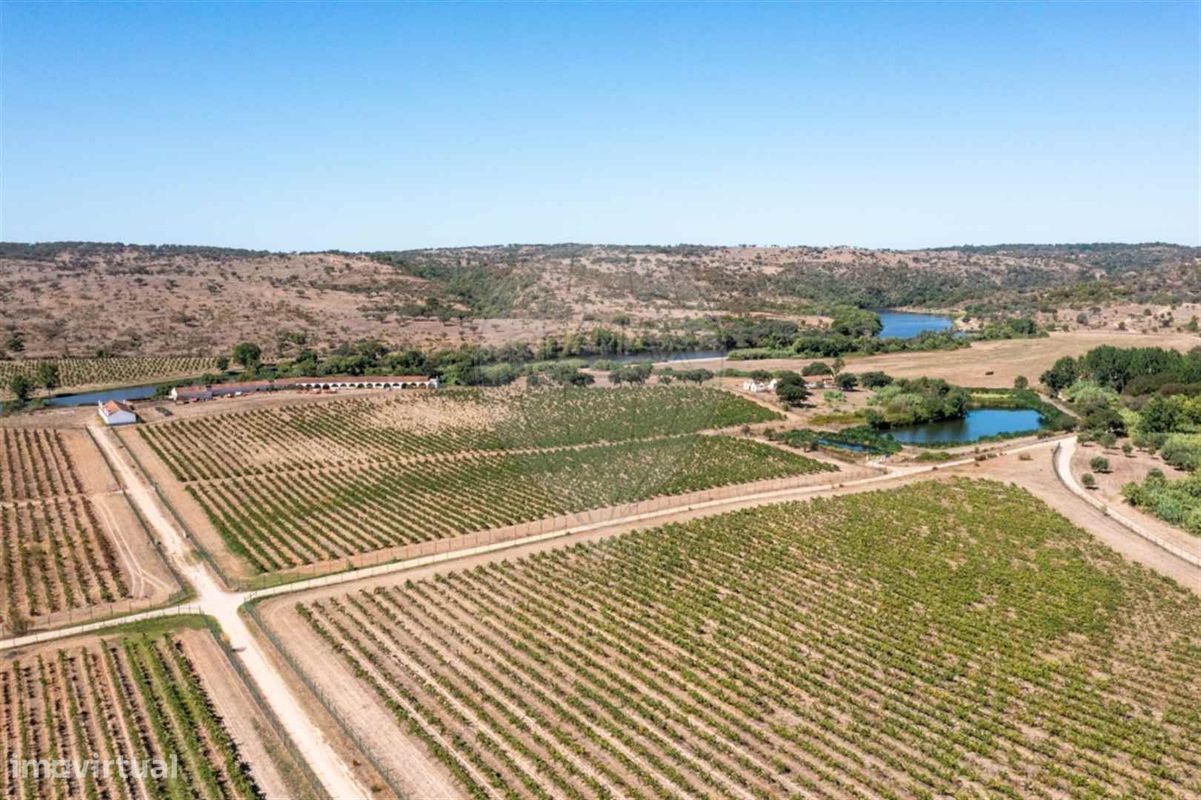 9 bedrooms Castles in Cabecao, Portugal No. 69711