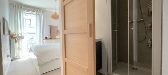 3 bedrooms Apartment in Seine-Saint-Denis, France No. 183795 8