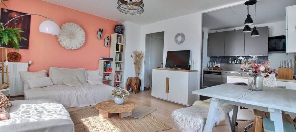 3 bedrooms Apartment in Seine-Saint-Denis, France No. 183795 12