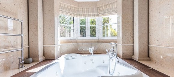 6 bedrooms Villa in Cascais, Portugal No. 182221 24