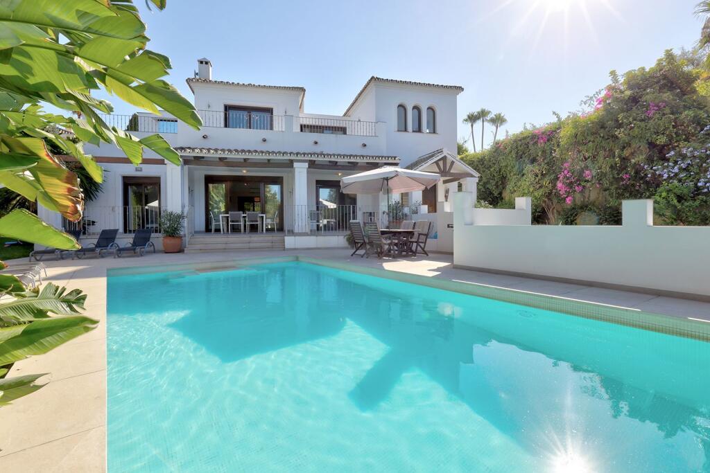 5 غرف نوم فيلا في Marbella, Spain رقم 177896