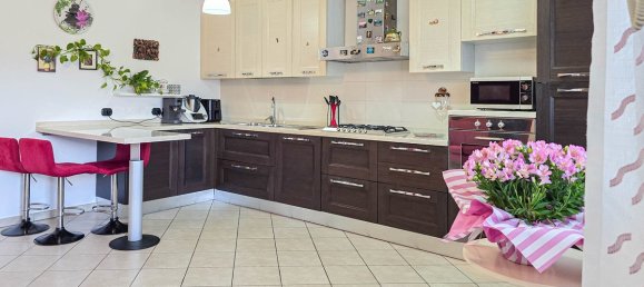 3 Schlafzimmer Wohnung in Castelnuovo di Garfagnana, Italy, Nr. 309811 2