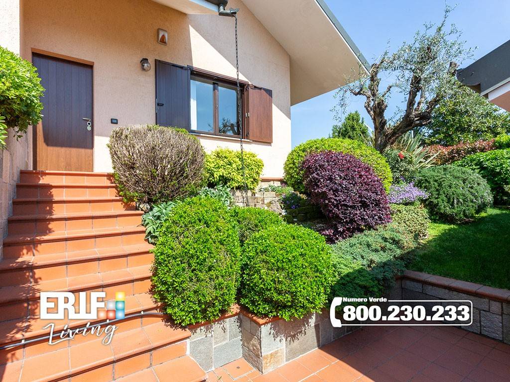 2 bedrooms Villa in Lainate, Italy No. 353788