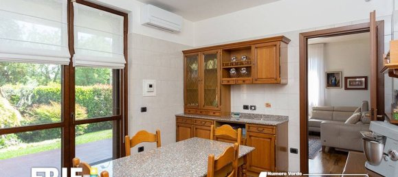 2 bedrooms Villa in Lainate, Italy No. 353788 5