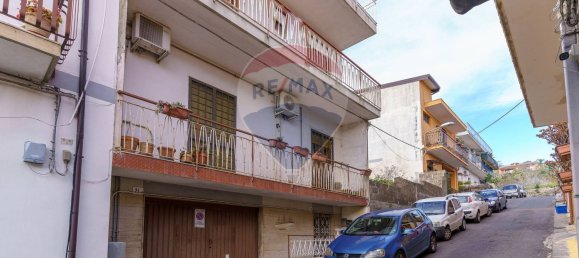 3 rooms Apartment in Aci Castello, Italy No. 66469 4