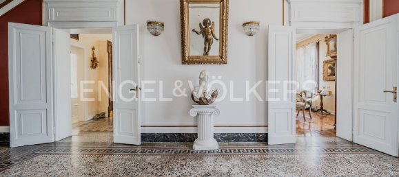 5 bedrooms Villa in Treviso, Italy No. 129201 4
