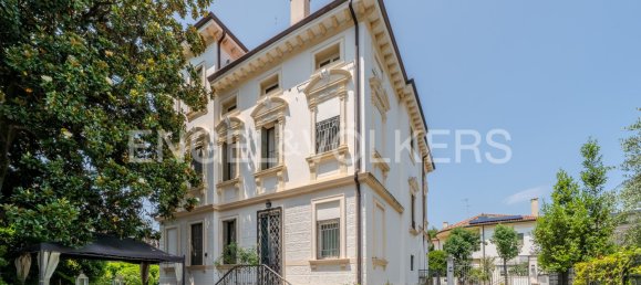 5 bedrooms Villa in Treviso, Italy No. 129201 24