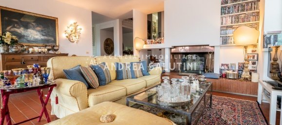 3 bedrooms Villa in Ponsacco, Italy No. 80909 4