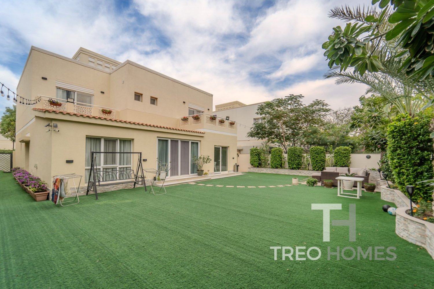 5 bedrooms Villa in Meadows, UAE No. 28471