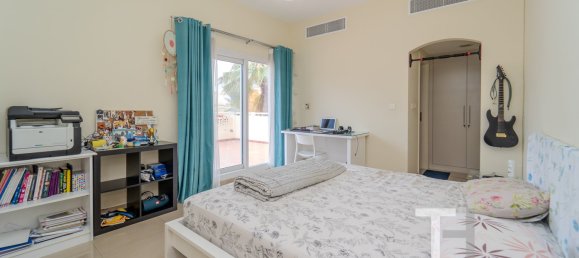 5 bedrooms Villa in Meadows, UAE No. 28471 10