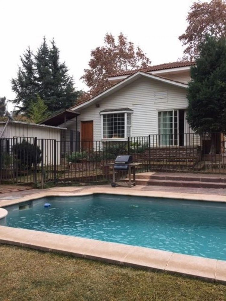 5 bedrooms House in Santiago, Chile No. 3123