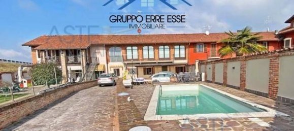 5 Schlafzimmer Haus in Bra, Italy, Nr. 281875 2